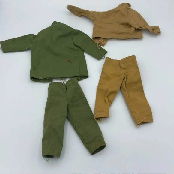 GI Joe 1964 Lot Vtg Flocked Hair Scar Action Figure Clothes Squid Foot Locker